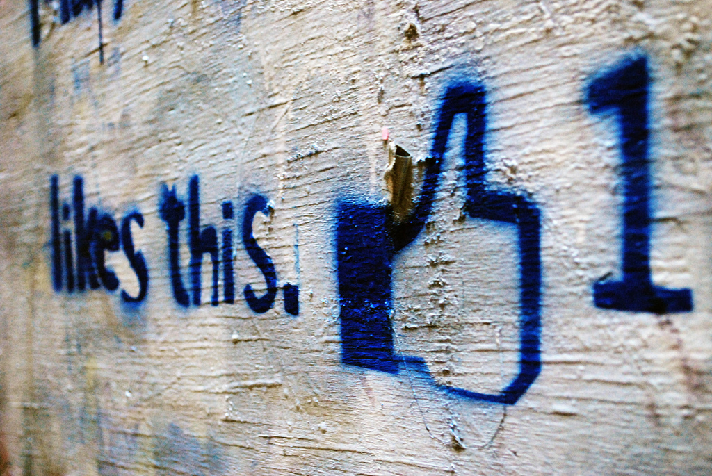 facebook-thumb-reaction-cc